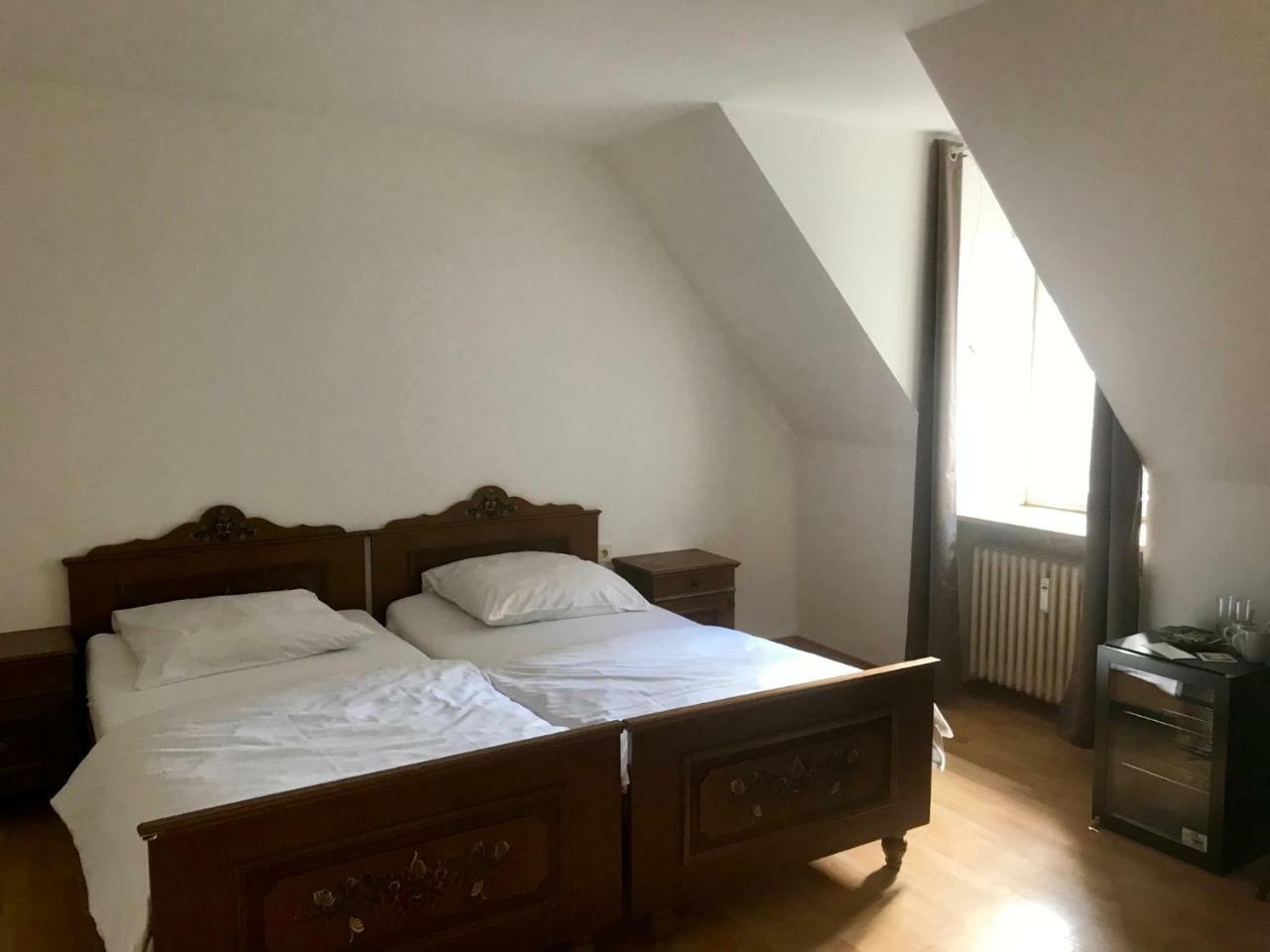 Gasthaus Pfafflinger Neuburg an Der Donau Eksteriør bilde